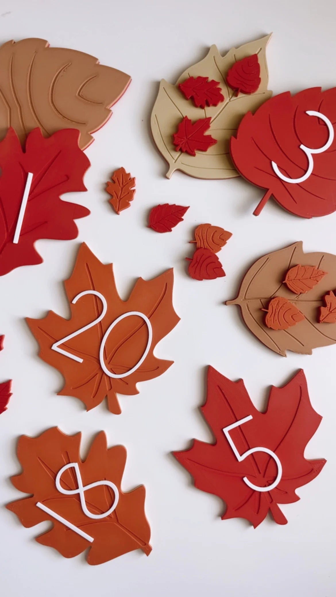 Extra Large Autumn Leaves Counting Plates | Numbers 1–20